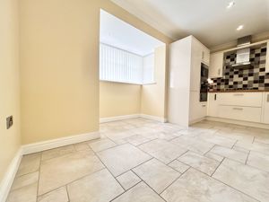 Photo 6- click for photo gallery